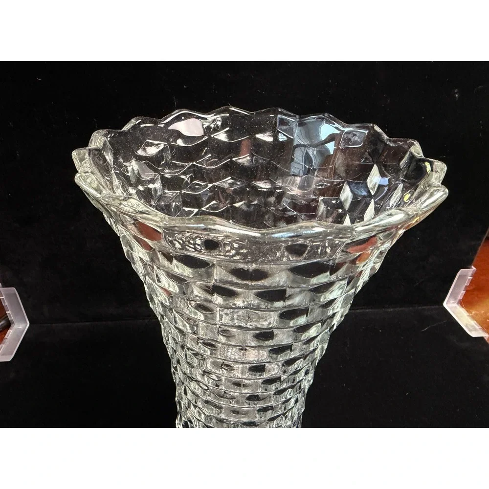 Vintage Clear Pressed Glass‎ Trumpet Vase Honeycomb Pattern Scalloped Rim 8 Inch